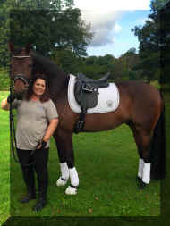 Carol & Fendi.jpg (1462022 bytes)