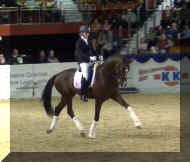 Bond trot4.jpg (262375 bytes)